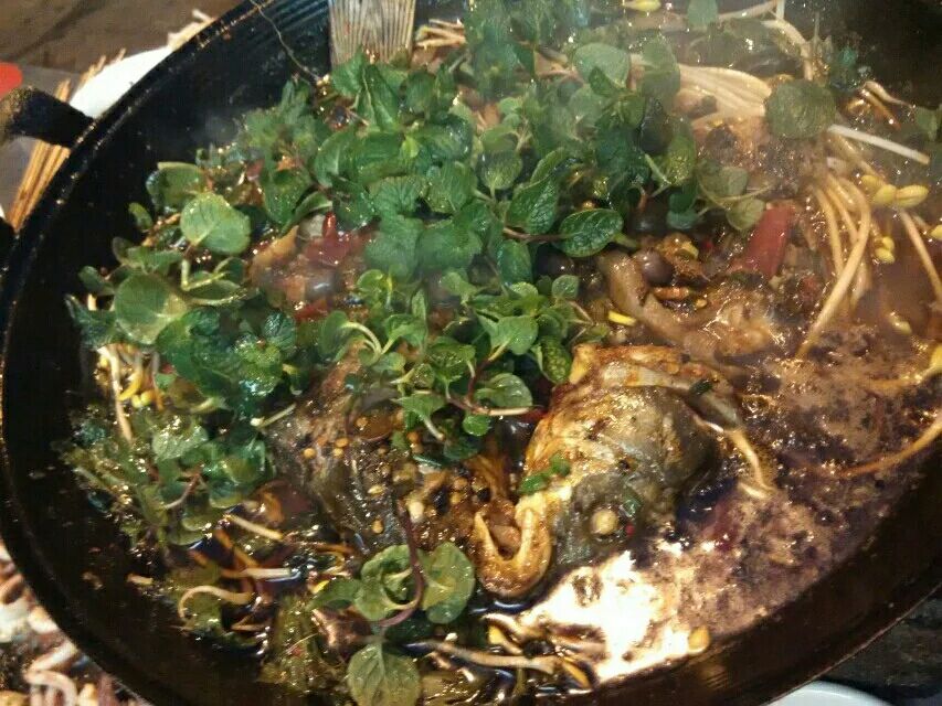 滋滋烤鱼_滋滋烤鱼人均消费(2)