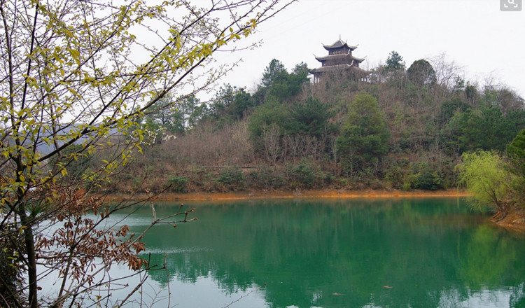 4小时,是婺源县最早开发的休闲度假,疗养避暑旅游风景区,国家aaaa级