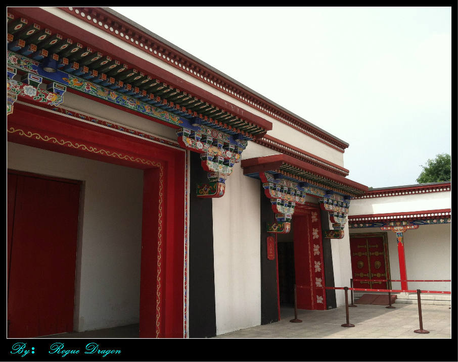 藏式大门,哈哈,中国红