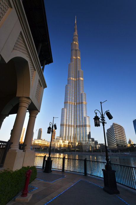 at the top 迪拜哈利法塔(burj khalifa)一千零一夜之雲中漫步