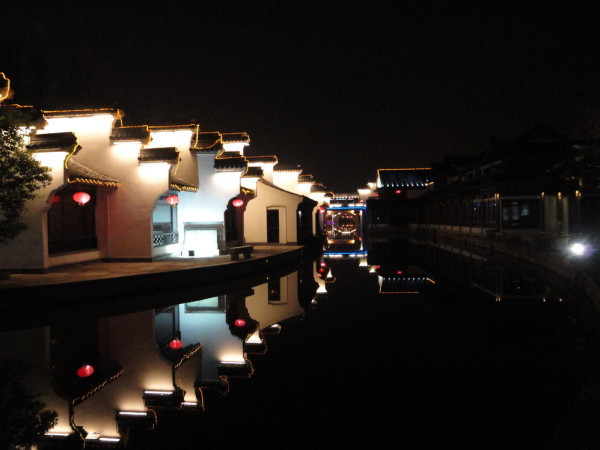 南京夜间游玩攻略,南京夜晚游玩攻略