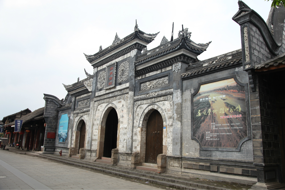 乾隆年间经济总量_乾隆年间玉圭真品图片(2)