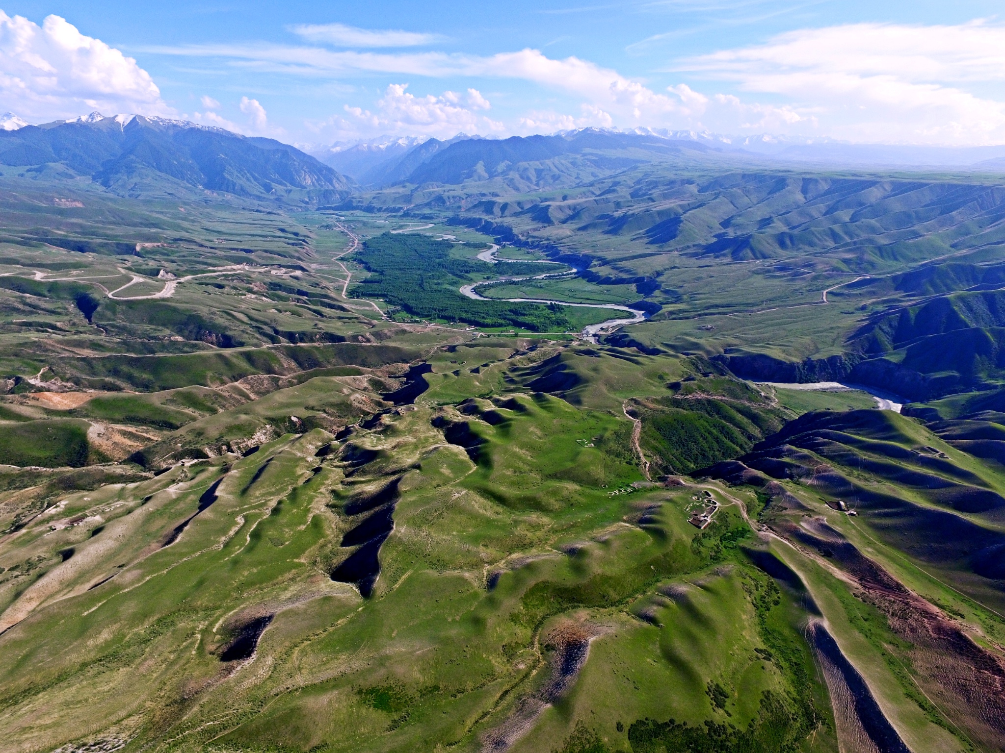 伊犁人均_伊犁风景(2)