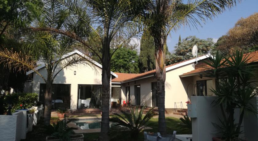 acacia grove guest house